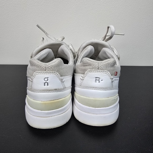 On Shoes Womens Size 8.5 White THE ROGER Advantage Tennis Court Running Sneakers - Picture 5 of 10